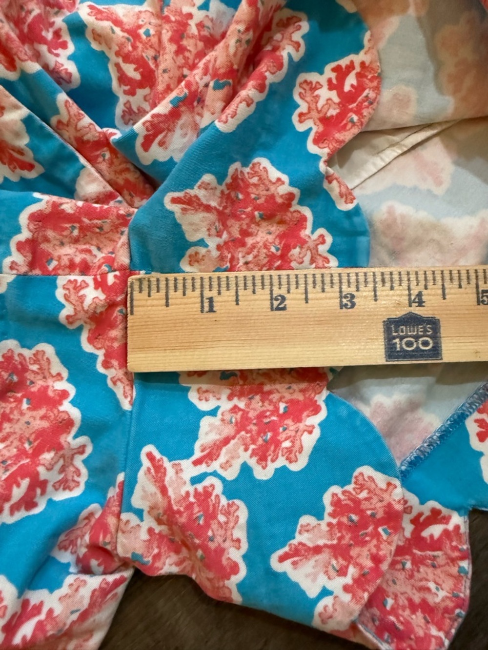 crown & ivy Turquoise Coral-Print Scalloped Hem Shorts Size 12 - Picture 9 of 10